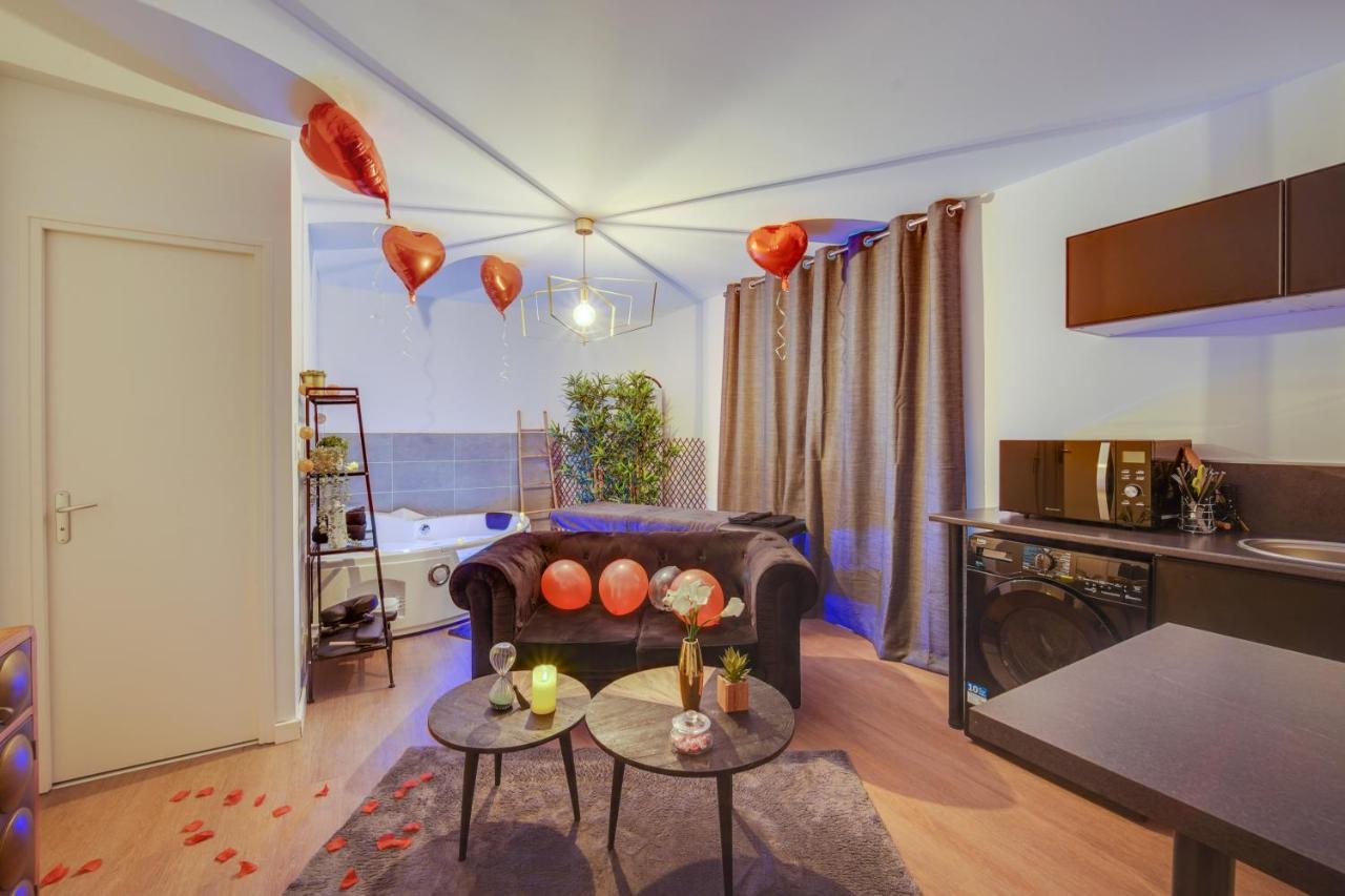 Sweet Angel Suite Romantique Avec Spa 布鲁兹 外观 照片