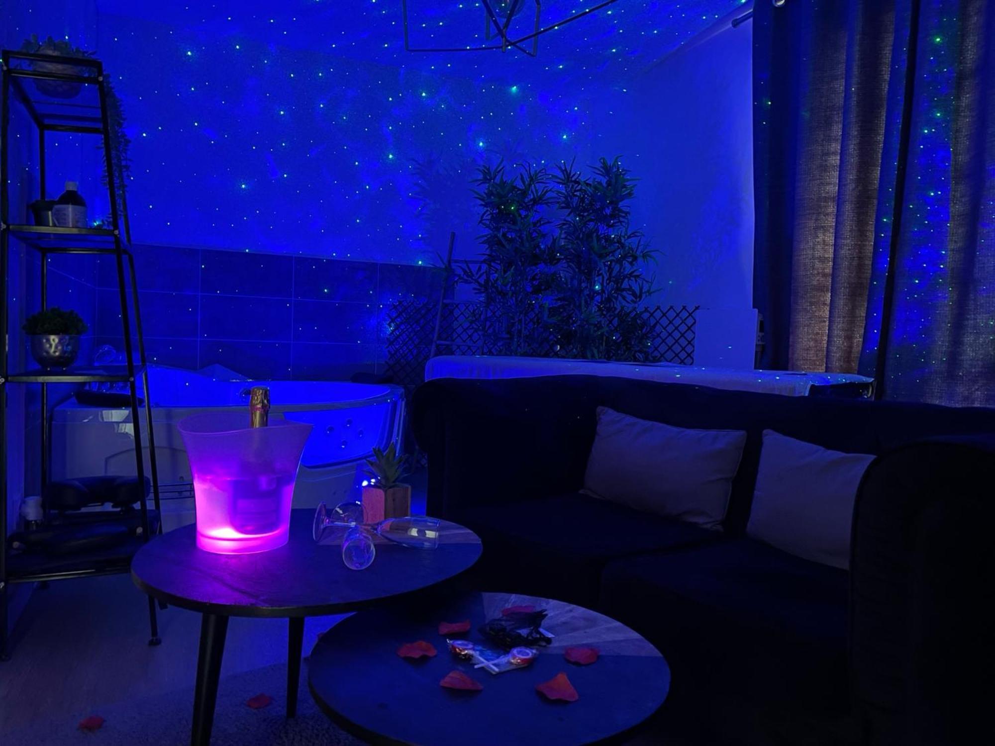 Sweet Angel Suite Romantique Avec Spa 布鲁兹 外观 照片